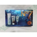 Sample Size: Boots No7 Stand Out Favorites Boxed Set (Primer, 眼霜, 爽膚水)